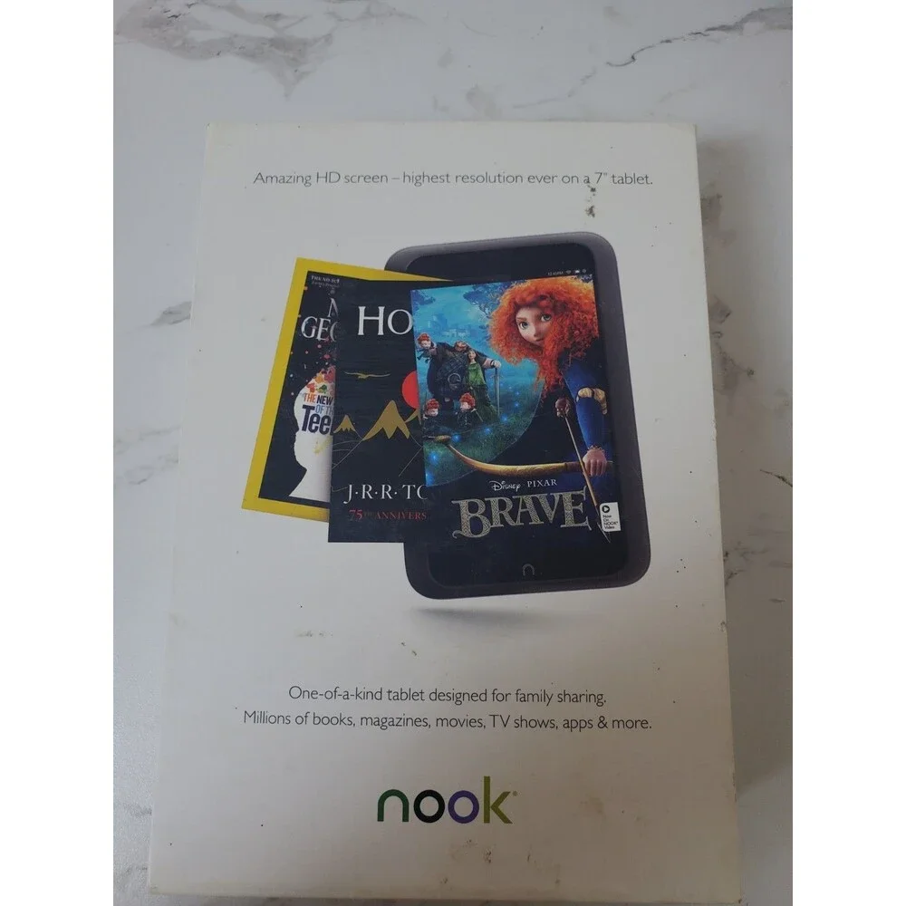Barnes & Noble Nook HD BNTV400 8GB Tab eReader w cord powers up but won't charge
